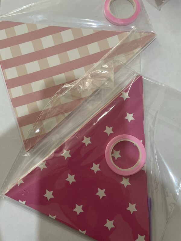 სამკუთხა ბანერი (ვარდისფერი)